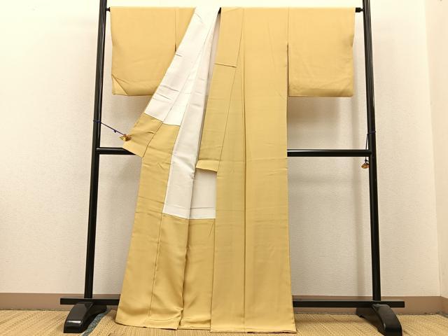 平和屋着物●上質な色無地　玉蜀黍色　正絹　逸品　BAAX6204hj