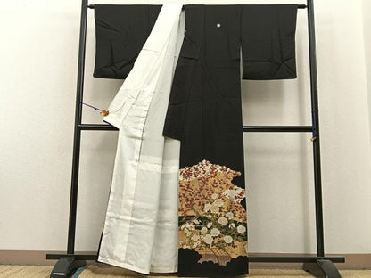 平和屋着物■豪華黒留袖　作家物　駒刺繍　流水花鳥文　金彩　正絹　逸品　BAAX6274hj