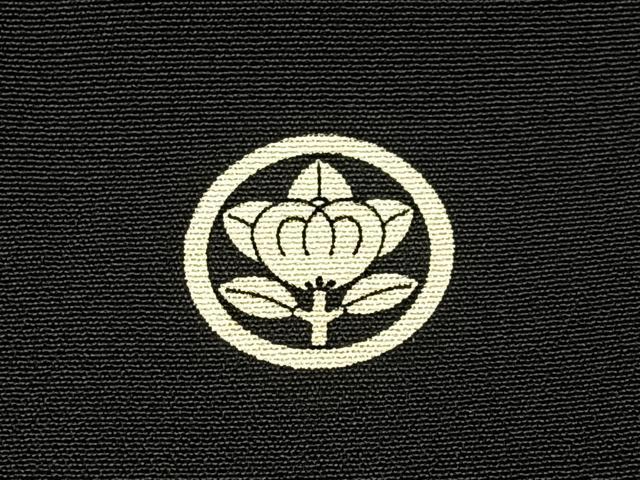 平和屋着物■豪華黒留袖　作家物　駒刺繍　流水花鳥文　金彩　正絹　逸品　BAAX6274hj
