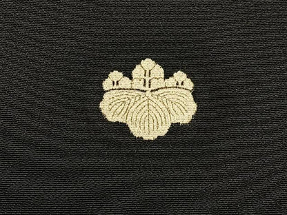 平和屋着物■豪華黒留袖 刺繍 尾長鶏花文 金銀彩 正絹 逸品 BAAX6280hj