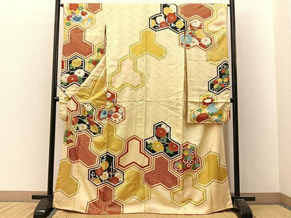 平和屋着物■豪華振袖　駒刺繍　毘沙門亀甲花文　金彩　正絹　逸品　BAAX6313hj