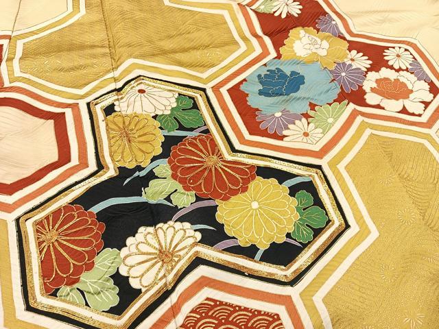 平和屋着物■豪華振袖　駒刺繍　毘沙門亀甲花文　金彩　正絹　逸品　BAAX6313hj
