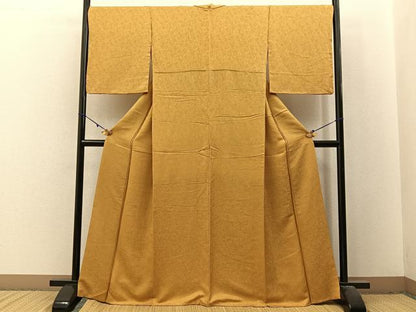 平和屋着物●上質な色無地　南天地紋　黄朽葉色　反端付き　正絹　逸品　BAAX6409hj