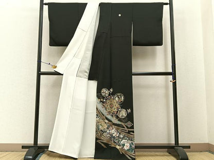 平和屋着物●豪華黒留袖　駒刺繍　正倉院花鳥文　金彩　正絹　逸品　BAAX6474hj