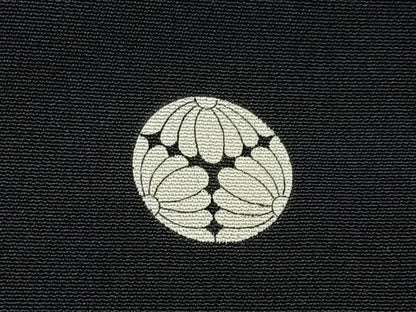 平和屋着物●豪華黒留袖　駒刺繍　正倉院花鳥文　金彩　正絹　逸品　BAAX6474hj