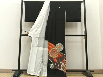 平和屋着物■豪華黒留袖　駒刺繍　鏡裏花鳥文　金彩　正絹　逸品　BAAX6477hj