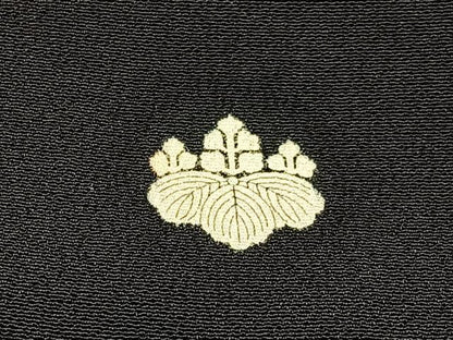 平和屋着物■豪華黒留袖　駒刺繍　鏡裏花鳥文　金彩　正絹　逸品　BAAX6477hj