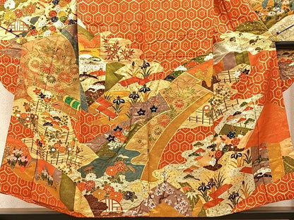 平和屋着物■豪華振袖　駒刺繍　風景草花文　金彩　正絹　逸品　BAAX6519hj