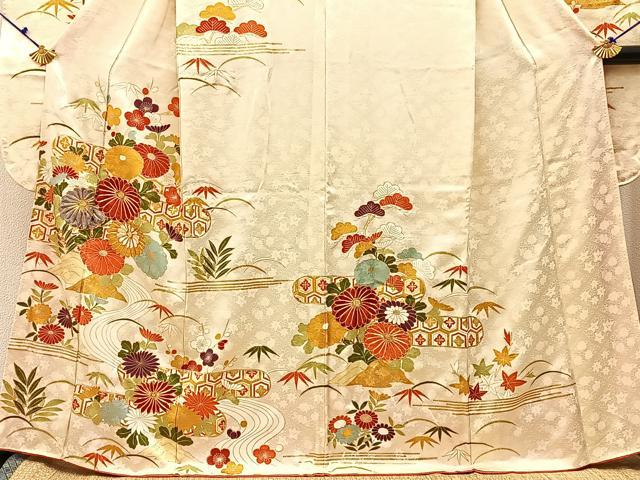 平和屋着物■豪華振袖　駒刺繍　松竹梅　流水草花文　金彩　正絹　逸品　BAAX6539hj