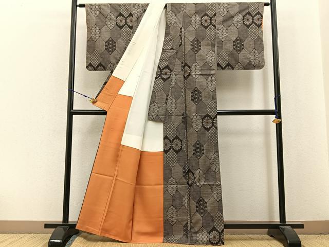 平和屋着物■本場大島紬　9マルキ　亀甲菊文　正絹　逸品　未使用　BAAX6553hj