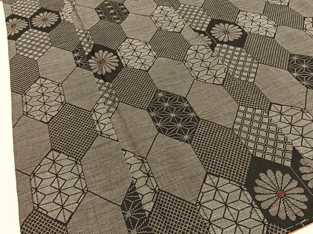 平和屋着物■本場大島紬　9マルキ　亀甲菊文　正絹　逸品　未使用　BAAX6553hj
