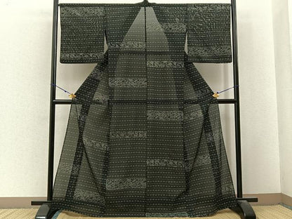 平和屋着物＊夏物　小紋　絽　横段吉祥文　黒地　洗える着物　BAAX6857hj