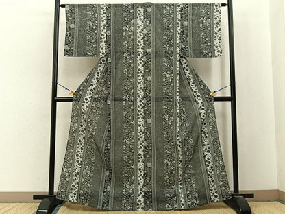 平和屋着物＊夏物　小紋　絽　草花文　黒地　洗える着物　未使用　BAAX6893hj