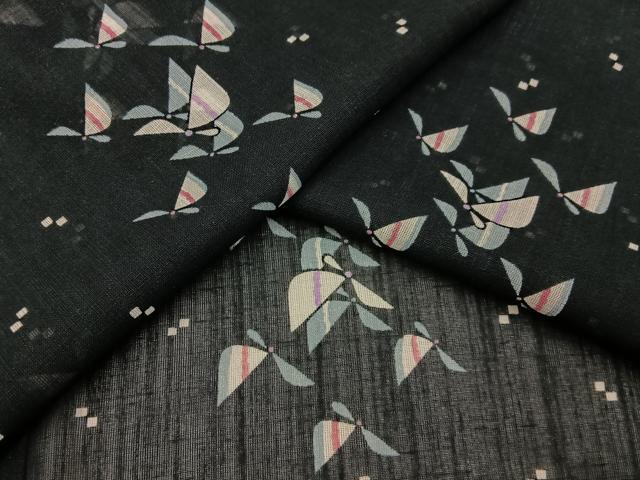 平和屋着物＊夏物　小紋　紗　舞蝶文　黒地　洗える着物　BAAX6989hj