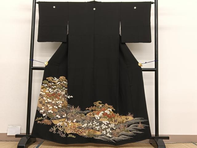 平和屋着物■豪華黒留袖　駒刺繍　群鶴浜松文　金彩　正絹　逸品　BAAX7007hv
