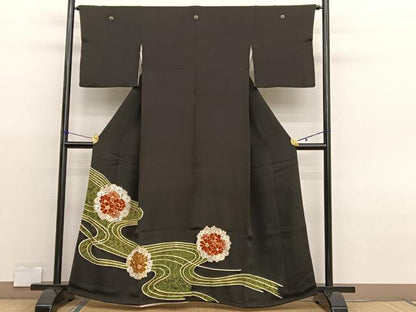 平和屋着物■豪華黒留袖　駒刺繍　流水花丸文　金彩　正絹　逸品　BAAX7009hv