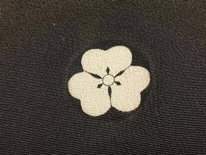 平和屋着物■豪華黒留袖　刺繍　枝花文　金彩　正絹　逸品　BAAX7017hv