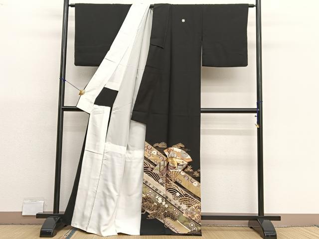 平和屋着物■豪華黒留袖　駒刺繍　扇面人物文　金銀彩　正絹　逸品　BAAX7023hv