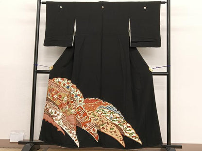 平和屋着物■豪華黒留袖　駒刺繍　群鶴雪輪花文　金彩　正絹　逸品　BAAX7025hv
