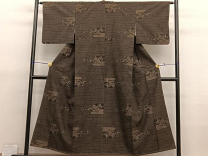 平和屋着物■本真綿結城紬　80亀甲　エ霞風景文　証紙付き　正絹　逸品　BAAX7054hv