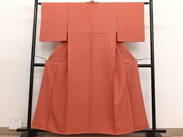 平和屋着物■上質な色無地　紋意匠　鉛丹色　正絹　逸品　BAAX7088hv