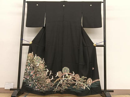 平和屋着物■豪華黒留袖　作家物　飛鶴浜松文　金彩　胴抜き仕立て　正絹　逸品　BAAX7095hv