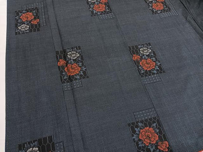 平和屋着物■本場大島紬　7マルキ　色紙牡丹文　正絹　逸品　BAAX7127hv