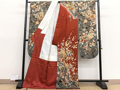 平和屋着物●豪華振袖　駒刺繍　立波花蝶文　暈し染め　黒地　金銀彩　正絹　逸品　BAAX7176hv