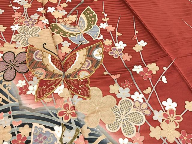 平和屋着物●豪華振袖　駒刺繍　立波花蝶文　暈し染め　黒地　金銀彩　正絹　逸品　BAAX7176hv