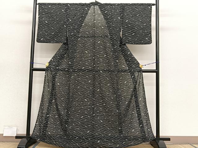 平和屋着物＊夏物　小紋　紗　露芝草葉文　黒地　正絹　逸品　BAAX7239hv