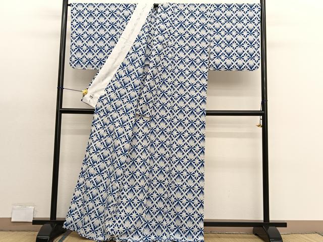 平和屋着物＊夏物　撫松庵　小紋・浴衣兼用　セオアルファ　花菱文　洗える着物　BAAX7313hv