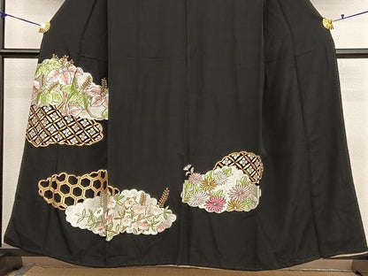 平和屋着物■豪華黒留袖　総刺繍　雲取り有職花文　金銀糸　正絹　逸品　BAAX7346hv