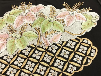 平和屋着物■豪華黒留袖　総刺繍　雲取り有職花文　金銀糸　正絹　逸品　BAAX7346hv