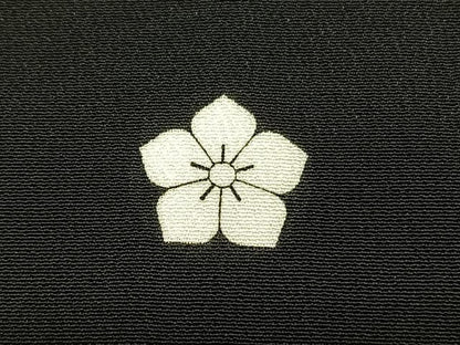 平和屋着物■豪華黒留袖　駒刺繍　束ね熨斗花鳥文　金彩　正絹　逸品　BAAX7381hv
