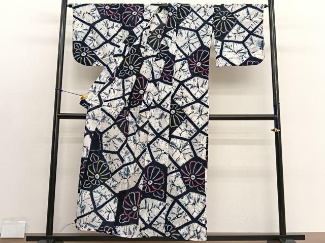 平和屋着物∴夏物　浴衣　有松鳴海絞り　切嵌花文　綿　逸品　BAAX7401hv