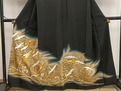 平和屋着物■豪華黒留袖　駒刺繍　飛鶴文　暈し染め　金彩　正絹　逸品　BAAX8011mz