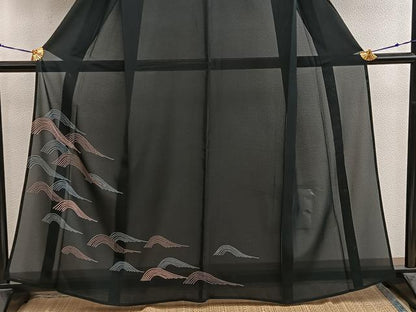 平和屋着物＊夏物　訪問着　絽　流水文　黒地　正絹　逸品　BAAX8176mz