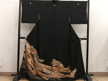 平和屋着物■豪華黒留袖　扇面御所車花文　金彩　正絹　逸品　未使用　BAAX8256mz