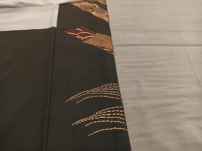 平和屋着物■豪華黒留袖　扇面御所車花文　金彩　正絹　逸品　未使用　BAAX8256mz