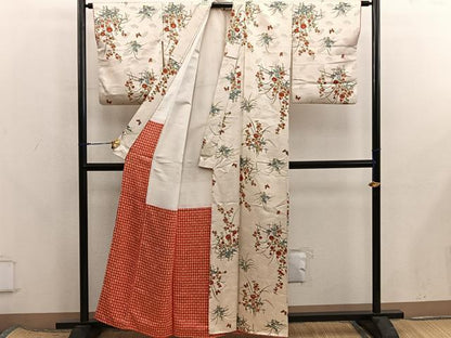 平和屋着物■上質な小紋　舞蝶花文　金通し地　正絹　逸品　BAAX8270mz