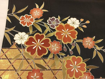 平和屋着物■豪華黒留袖　作家物　駒刺繍　鴛鴦枝花文　金彩　正絹　逸品　BAAX8340mz