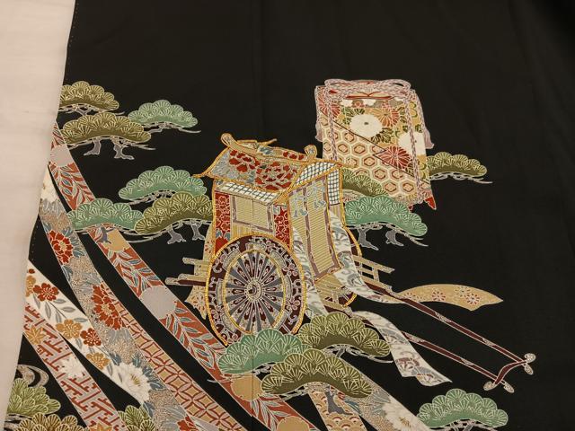 正絹黒留袖　作家物　駒刺繍　御所車花文　⑧ 平和屋着物□豪華黒留袖 駒刺繍 御所車人物花文 正絹 逸品 BAAX8364mz