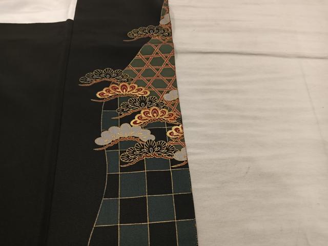 平和屋着物■豪華黒留袖　作家物　駒刺繍　松　金彩　正絹　逸品　BAAX8389mz