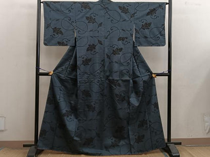 平和屋着物■本場大島紬　7マルキ　唐草文　正絹　逸品　未使用　BAAX8556mz