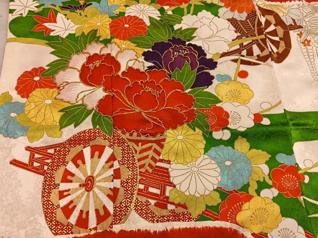平和屋着物■豪華振袖　駒刺繍　牡丹花車文　金彩　正絹　逸品　BAAX8565mz