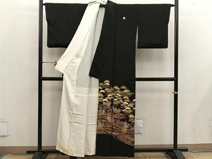 平和屋着物■豪華黒留袖　駒刺繍　流水松文　金彩　正絹　逸品　BAAX8591mz