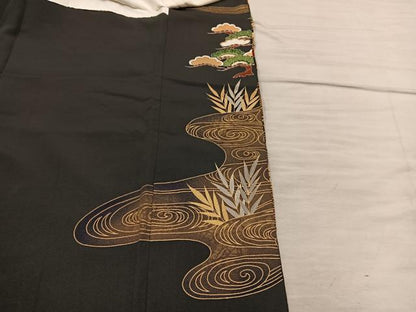 平和屋着物■豪華黒留袖　駒刺繍　流水松文　金彩　正絹　逸品　BAAX8591mz