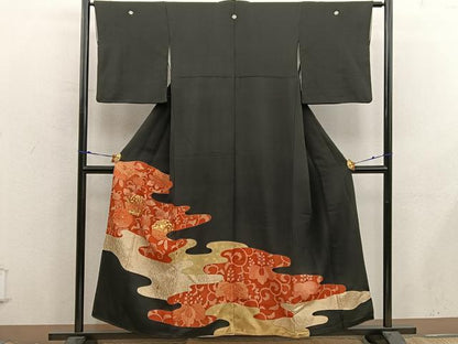 平和屋着物■豪華黒留袖　駒刺繍　菊花文　金彩　正絹　逸品　BAAX8649mz