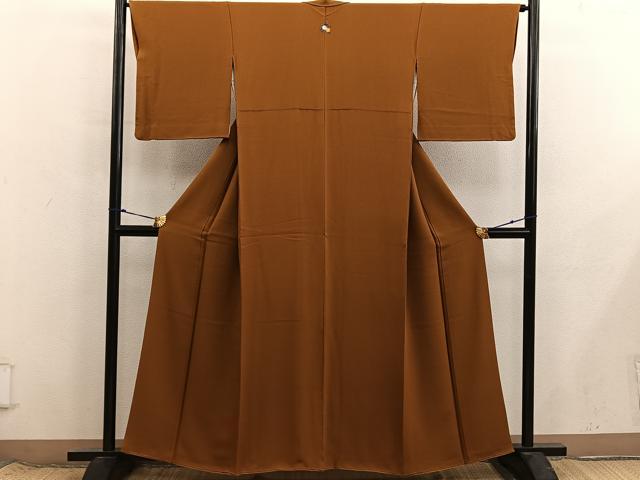 平和屋着物●ファッションデザイナー 花井幸子監修　色無地　土色　正絹　逸品　BAAX8673mz