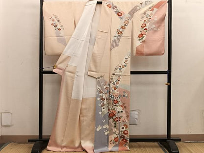 平和屋着物●訪問着　駒刺繍　御所車花文　金彩　高島屋扱い　正絹　逸品　BAAX8687mz